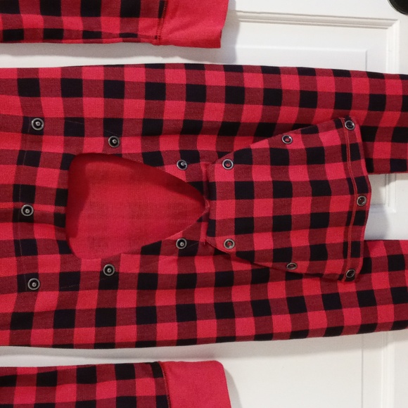 🆕️ 💋PINK VS💋 - Red/Black Plaid Pajama Lounge Onesie - Picture 9 of 15